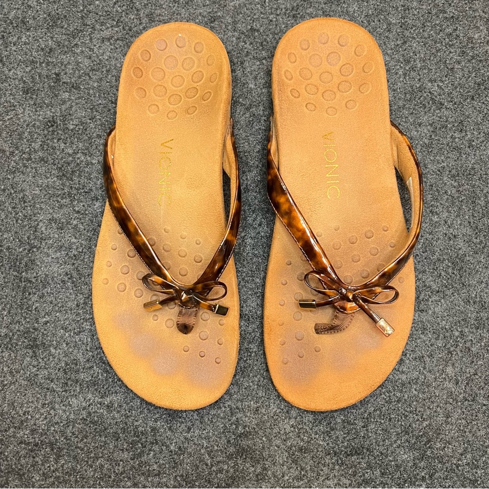 Vionic Bella Flip Flop Thong Sandal w/Bow - size 8M